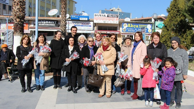 Söke Kadın Meclisi Sevgililer Günü’nü Unutmadı
