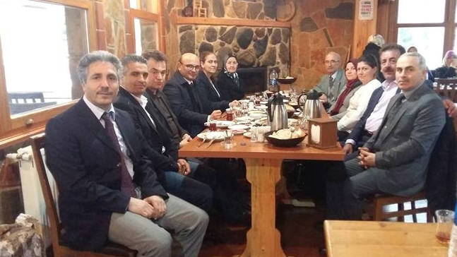 Öğretmen ve veliler kahvaltıda buluştu
