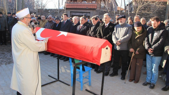 Kaymakam Sezgin toprağa verildi

