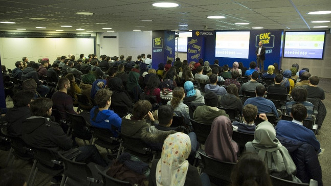 Turkcell, İstanbul Şehir Üniversitesi öğrencileriyle bir araya geldi
