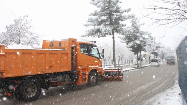 Siirt’te 120 köy yolu ulaşıma kapandı
