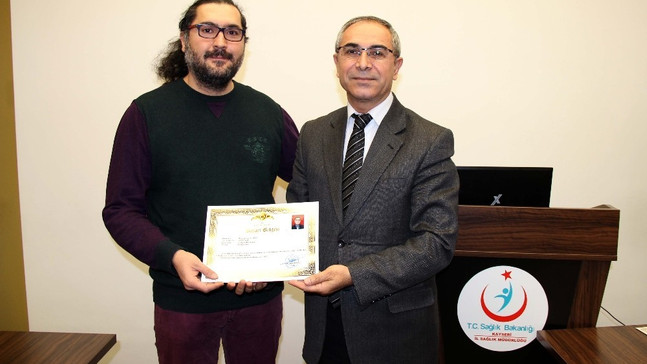 Normal Yolla Doğum Yaptırma Yüzdeleri Yüksek Olan Hekimlere Başarı Belgeleri Verildi
