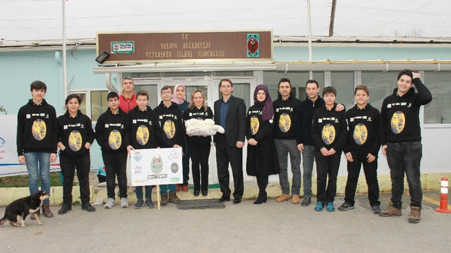 Yavru hayvanlara robot anne
