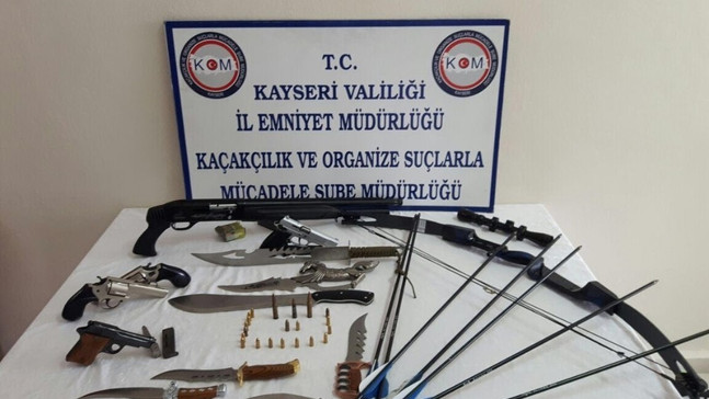 Yeni görünümü verdikleri silahları satan 7 kişi yakalandı
