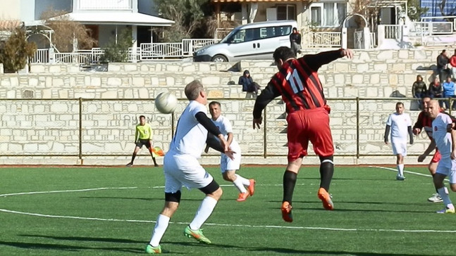 Foça Masterler ikinci yarıya da galibiyetle başladı
