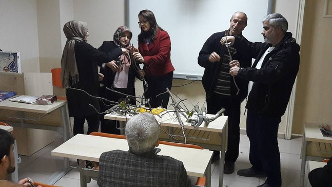 Fidanlar, eğitimli ellerle büyüyecek
