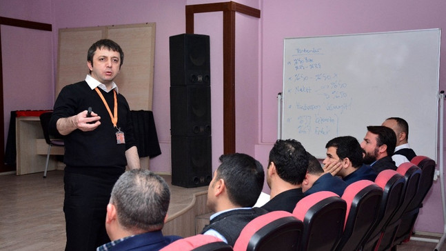 Aksaray Belediyesinde müdürlere yönetim becerileri eğitimi
