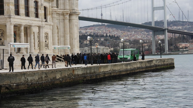 (Özel Haber) Seda Sayan’ın dayısı son yolculuğuna uğurlandı
