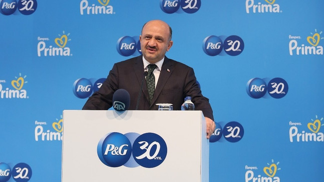 Milli Savunma Bakanı Fikri Işık;
