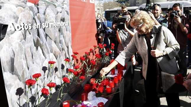 İspanya’da, terör saldırısında hayatını kaybedenler anıldı
