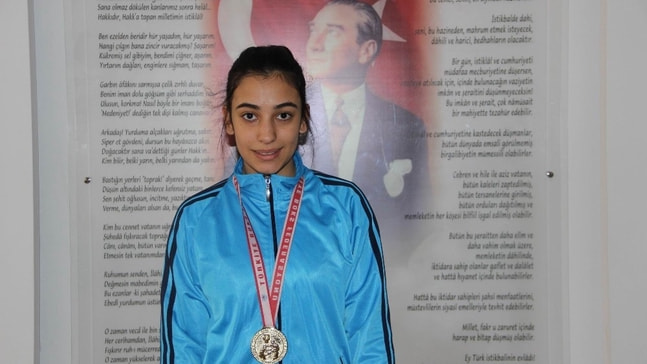 9. sınıf öğrencisi Avrupa Boks Şampiyonasında Türkiye’yi temsil edecek
