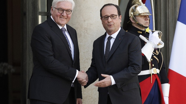 Hollande, Almanya’nın yeni Cumhurbaşkanı Steinmeier’i kabul etti
