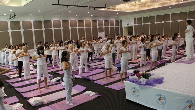 Antalya’da yoga festivali