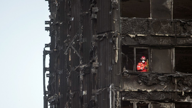 Londra’da yangında acı bilanço: 79 ölü
