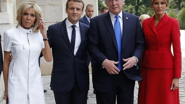 Fransa Cumhurbaşkanı Macron’dan ABD Başkanı Trump’a resmi karşılama
