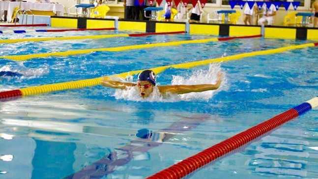 Eskişehirli yüzücü 14 yaş 50 metre serbest stil yüzme kategorisinde Türkiye rekoru kırdı
