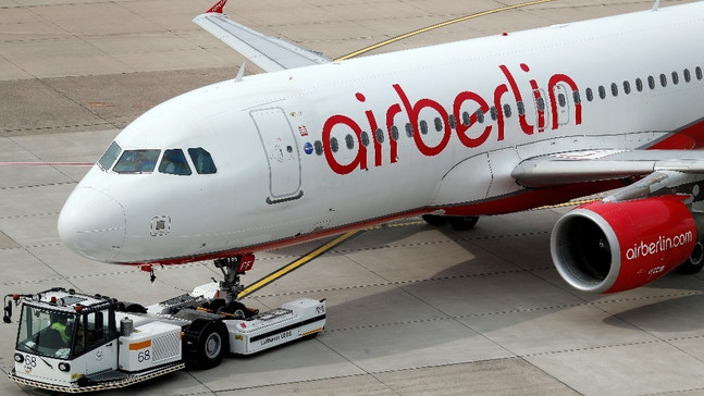 Air Berlin 100 uçuşu iptal etti