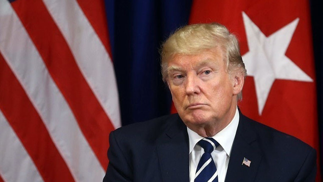 Trump, ABD’ye seyahat yasağını genişletti