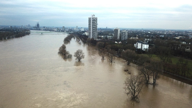 Almanya’da Ren Nehri taştı