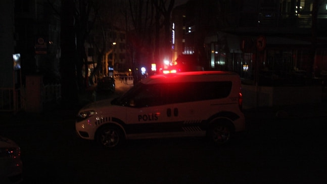 Şişli’de gece kulübü önünde silahlı kavga: 1 yaralı
