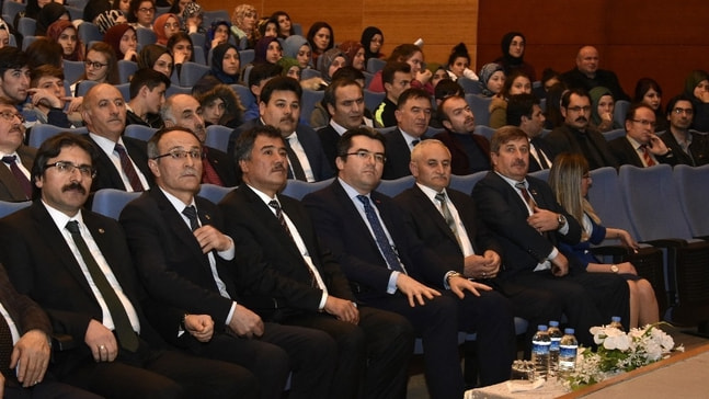 Gümüşhane’de ’Kazakistan ve Ahmet Yesevi’ konulu konferans düzenlendi
