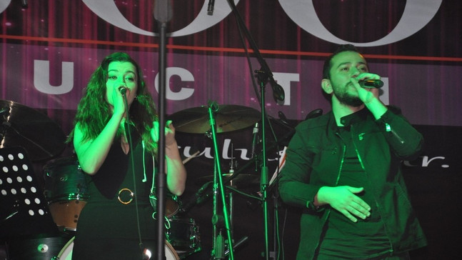 Kars’ta Grup İmera ve Ece Seçkin sevenlerini coşturdu
