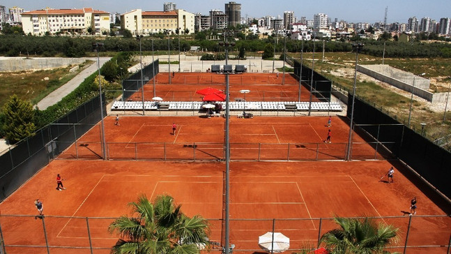 Gençler Türkiye Tenis Şampiyonası, Mersin’de başladı
