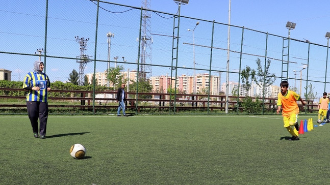 (Özel Haber) 49’unda futbolcu 50’sinde antrenör
