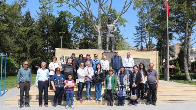 25 kişilik kafile Taşköprü’ye hayran kaldı
