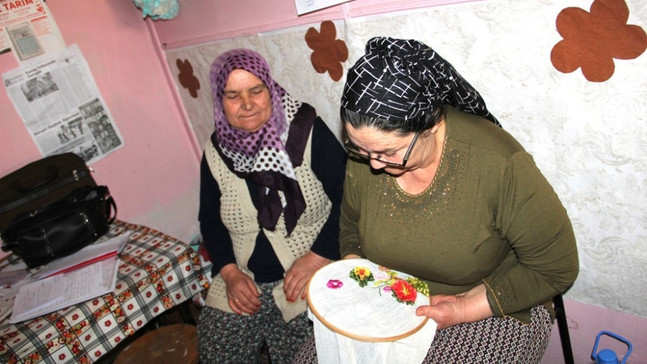 Kursiyerlerden, şehit ve gazi annelerine destek
