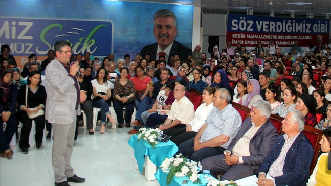 Serik’te aile içi iletişim konferansı
