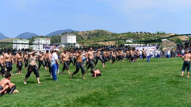 Kumluca güreşleri başladı
