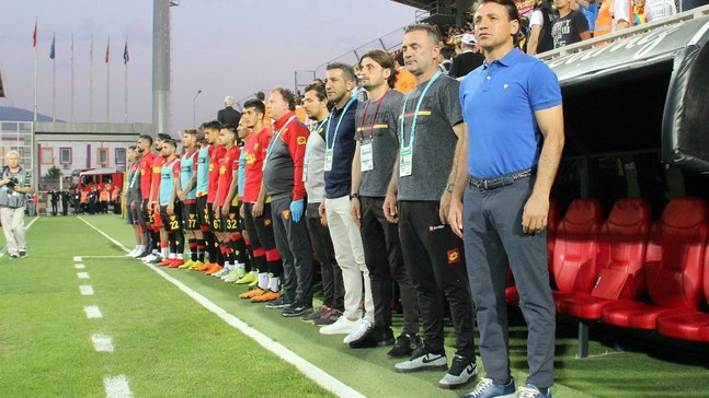 Spor Toto Süper Lig: Göztepe: 2 - Kardemir Karabükspor: 0 (İlk yarı)
