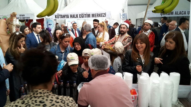 Adana’da yetişen ürünler Ankara’da tanıtıldı
