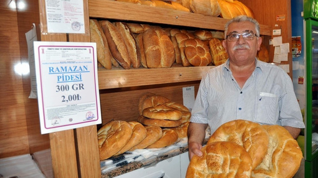 Nazilli’de Ramazan pidesi 2 liradan satılıyor
