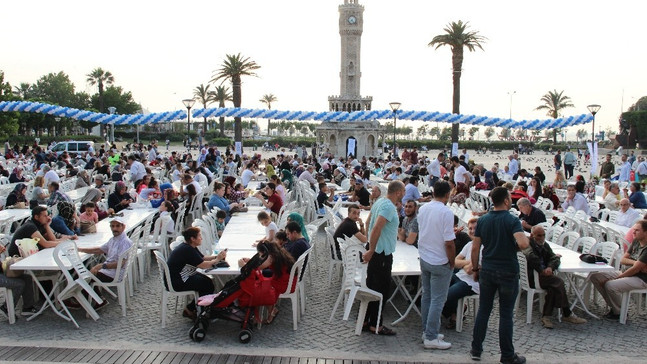 TÜMSİAD’tan 2 bin kişilik iftar yemeği
