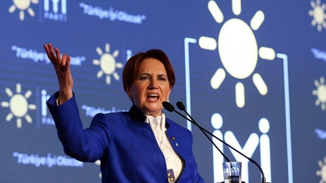 Meral Akşener için Marmaris'te imza kampanyası 