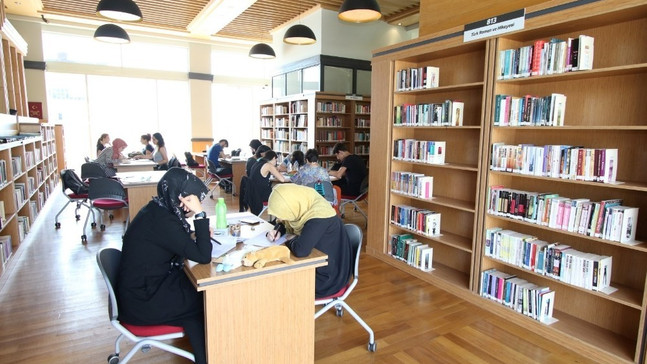 Bu kütüphane, tarzıyla okuyucuların gözdesi oldu
