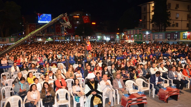 Enbe çaldı, Ünyeliler söyledi
