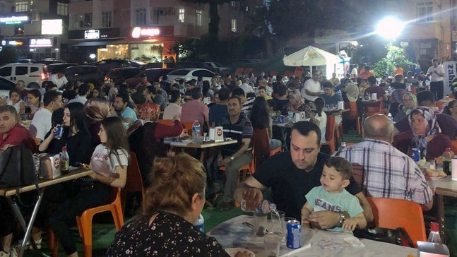 Zahit Alüminyum çalışanları geleneksel iftar yemeğinde buluştu
