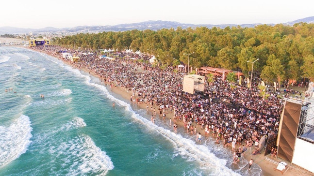 Kuşadası Gençlik Festivali devam ediyor
