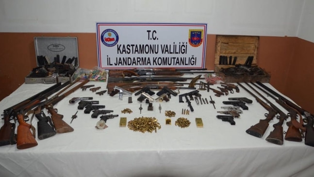 Kastamonu merkezli 6 ilde silah kaçakçılığı operasyonu
