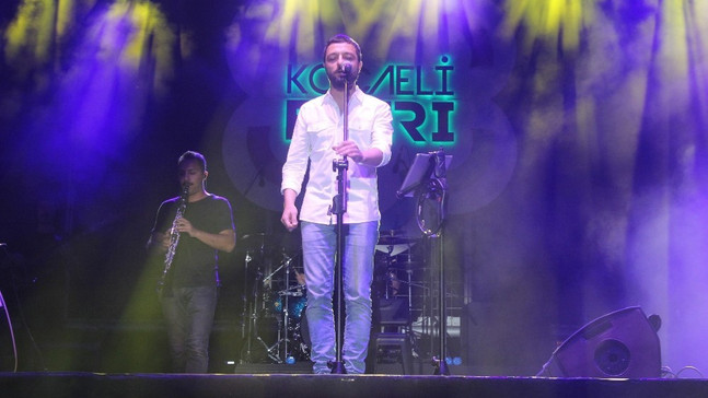 Mehmet Erdem’den Kocaeli’de muhteşem konser
