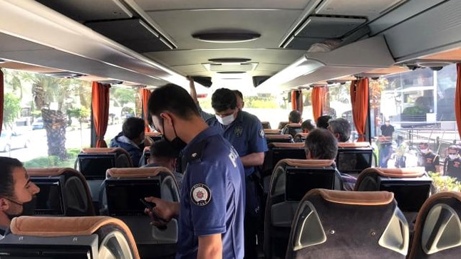 Marmaris'te Seyahat izin belgesi olmayan yolcular denetimlere takıldı