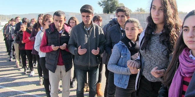 Okul yolunda ölen Aslı için arkadaşları lokma döktürdü
