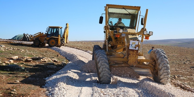 Haliliye Belediyesi Yıldız Mahallesinde yol çalışmalarını tamamladı
