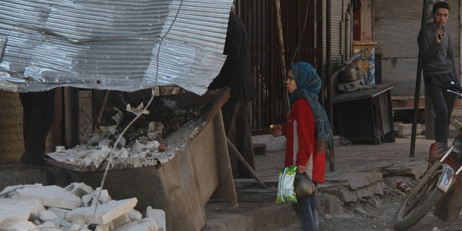 Suriye Rejim uçakları idlib’i bombaladı, bir kişi öldü
