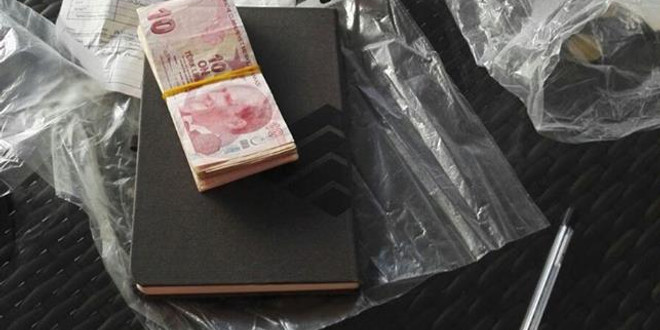 Eşyalar polise teslim edildi