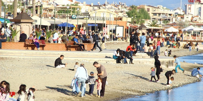 3 günlük tatilde gözdesi Kuzey Ege oldu
