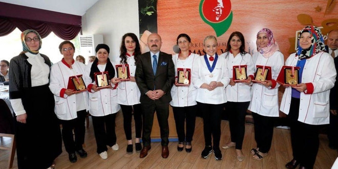 Amasya’nın yöresel yemekleri yarıştı
